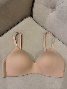Seamless Nude T-Shirt Bra - Smooth Support for Everyday Wear